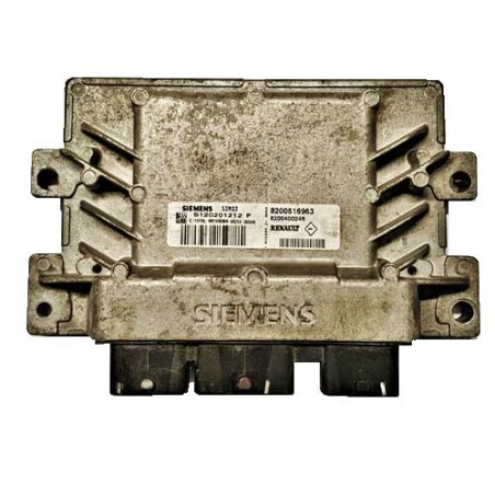 Calculateur moteur Siemens  SIM32, S120201212F, 8200516963, 8200400246